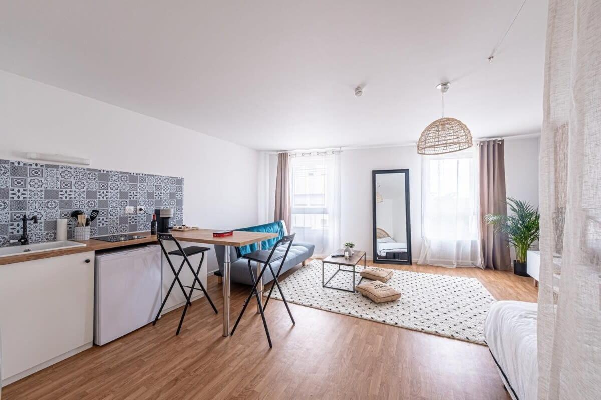 Studio Disneyland En 10 Min Paris 30 Min Montévrain Exteriör bild